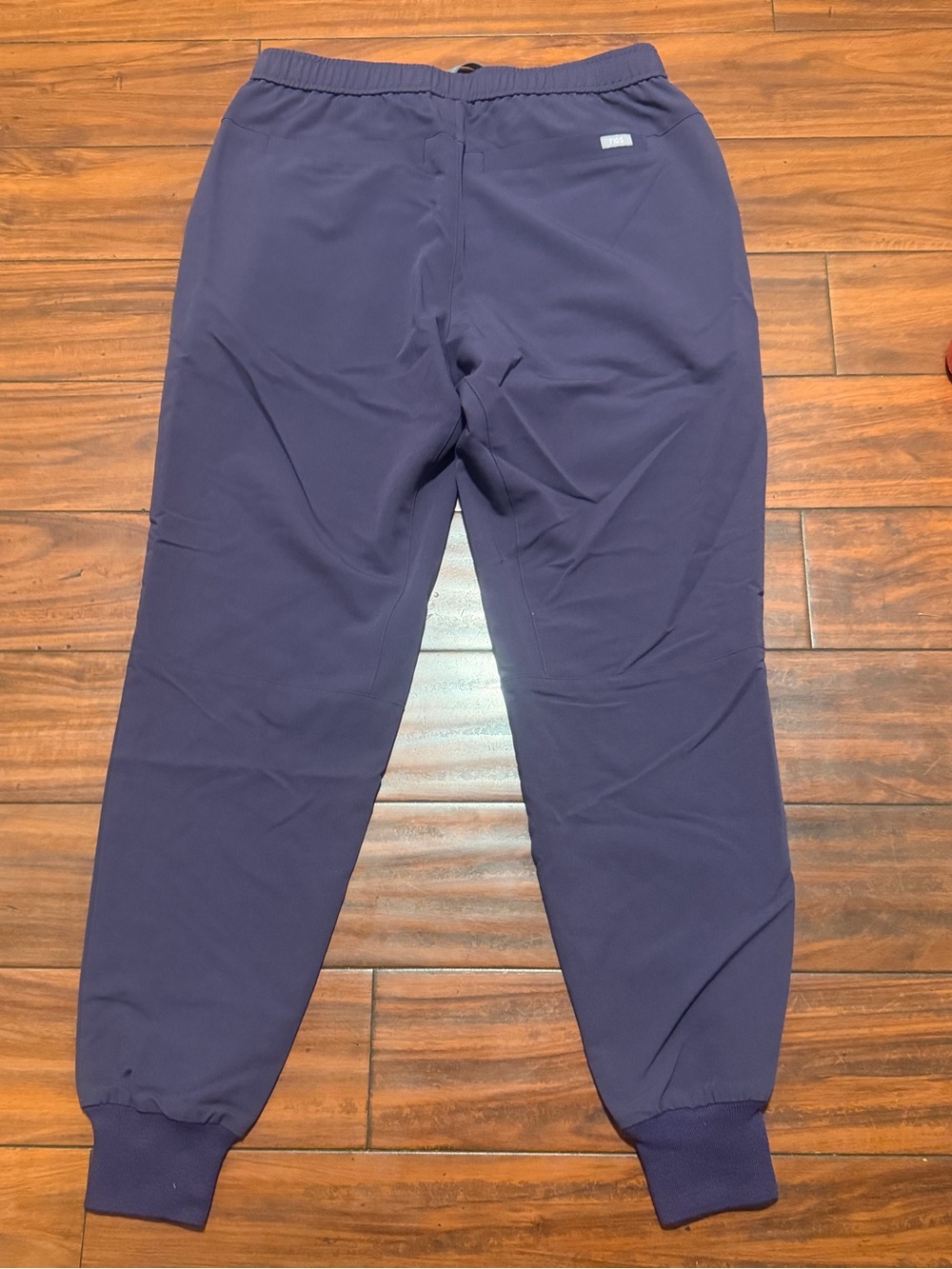Figs Men’s Scrub Set in Deep Purple with Light Gray Drawstring - Picture 11 of 13
